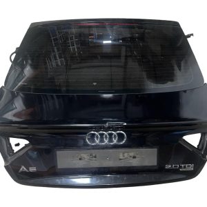 Audi A5 8T Sportback S-Line r.v. 2011 černá metalíza kód barvy LZ9Y páté dveře S5VX3T69192 Audi A5 8T Sportback S-Line r.v. 2011 černá metalíza kód barvy LZ9Y páté dveře S5VX3T69192
