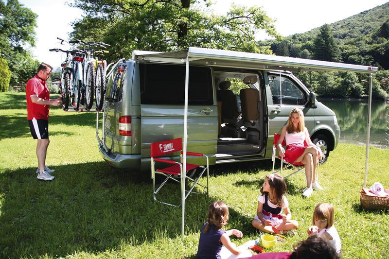 Markýza kazetová Fiamma F45S 2,6 m pro VW T5/T6 Multivan KR (pouzdro Titan, plátno Královská šedá, výsuv 2,0 m) 306119
