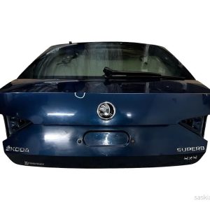 Škoda Superb 3 sedan r.v. 2018 modrá metalíza kód barvy LW5Q 0F0F W5Q páté dveře S5VX3T82620 Škoda Superb 3 sedan r.v. 2018 modrá metalíza kód barvy LW5Q 0F0F W5Q páté dveře S5VX3T82620