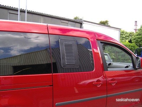 AIRvent větrací mřížka pro posuvné okno VW Caddy 04-20 levé 304958