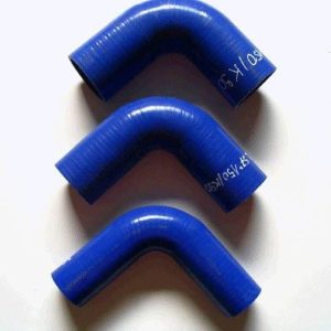 Redukce silikonová koleno, průměr 19/28 mm, ohyb 90°, délka 100×100 mm, modré 742622 Redukce silikonová koleno, průměr 19/28 mm, ohyb 90°, délka 100×100 mm, modré 742622